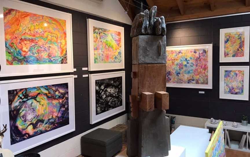 Arvys Gallery, Attractions in Olinda