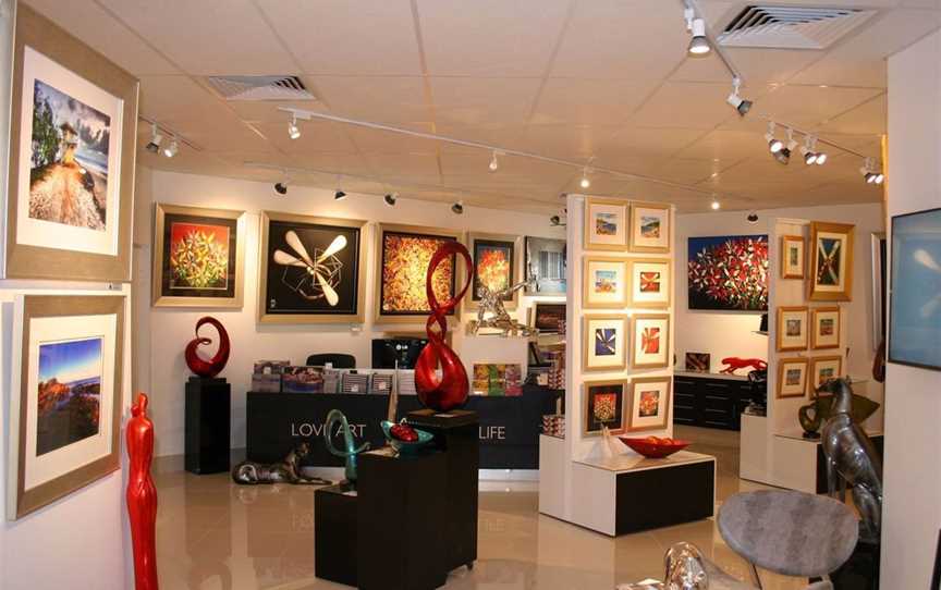 Bluechip Investment Art Galleries, Attractions in Mooloolaba