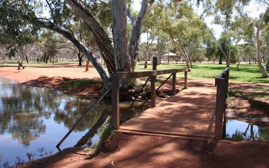 Kalgoorlie Arboretum, Tourist attractions in West Lamington