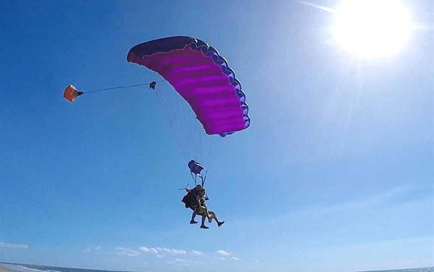 Airlie Beach Skydivers, Airlie Beach, QLD