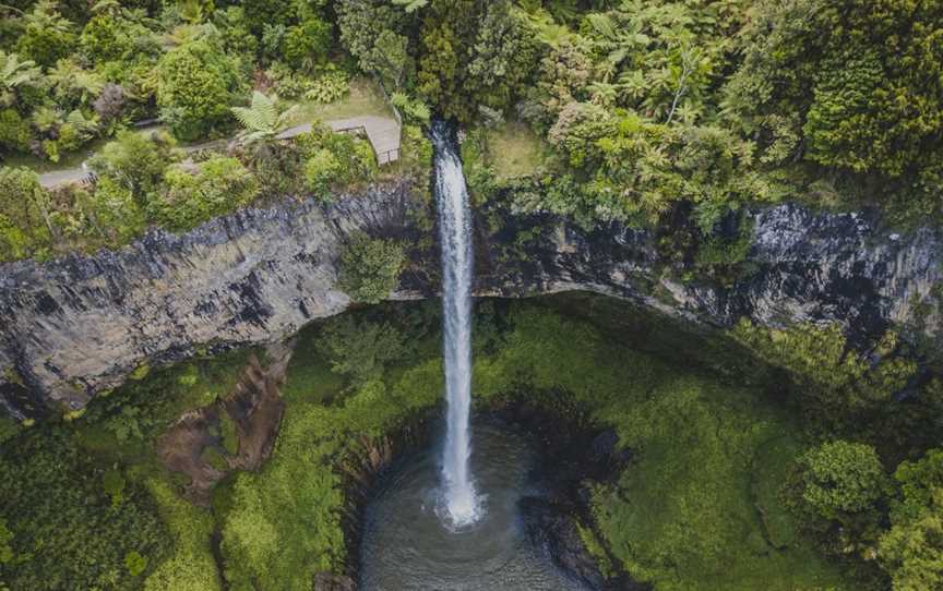 Bridal Veil Falls, Waikato West Coast, New Zealand