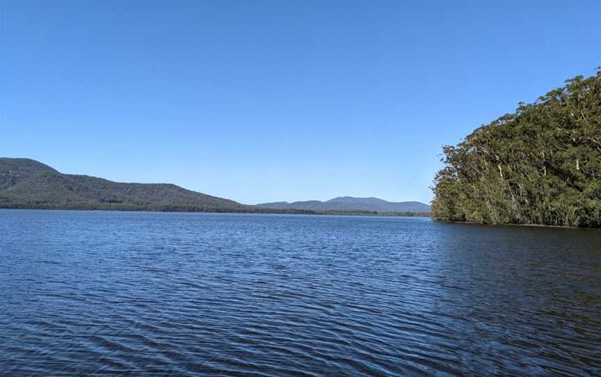 Queens Lake picnic area, Jolly Nose, NSW
