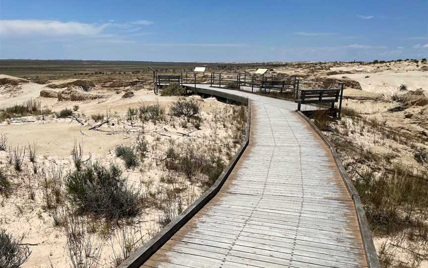 Red Top lookout and boardwalk, Mungo, NSW