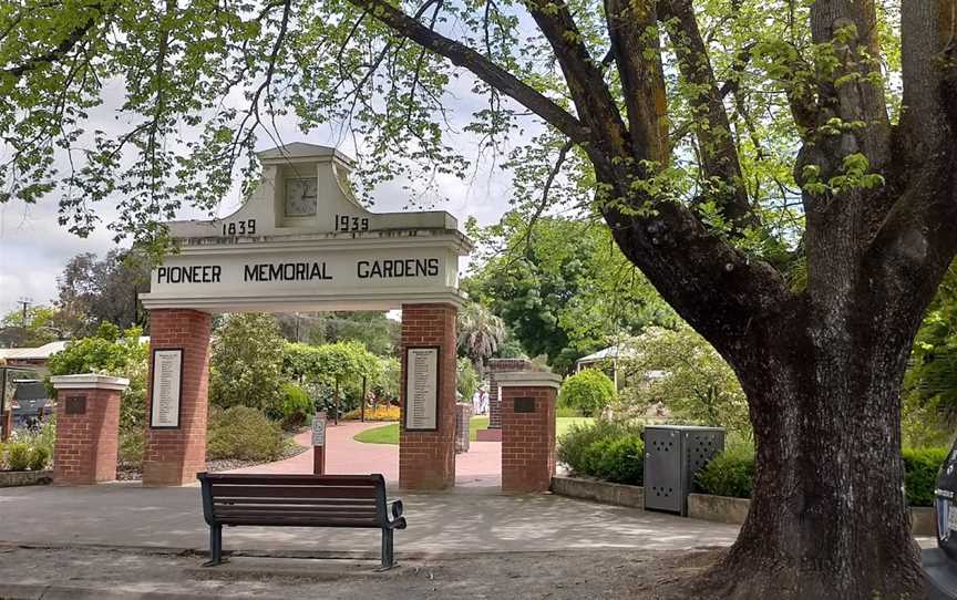 Pioneer Memorial Gardens, Waikerie, SA
