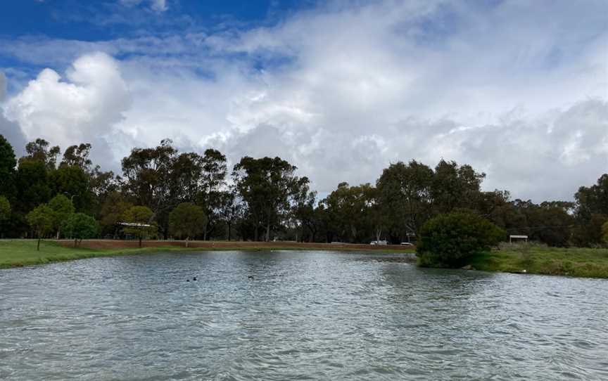 Gum Bend Lake, Condobolin, NSW