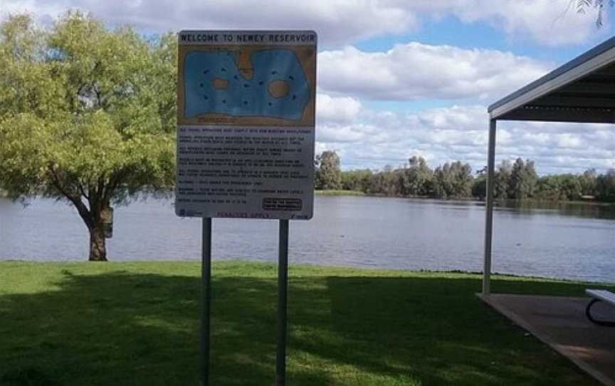 Newey Reservoir, Cobar, NSW