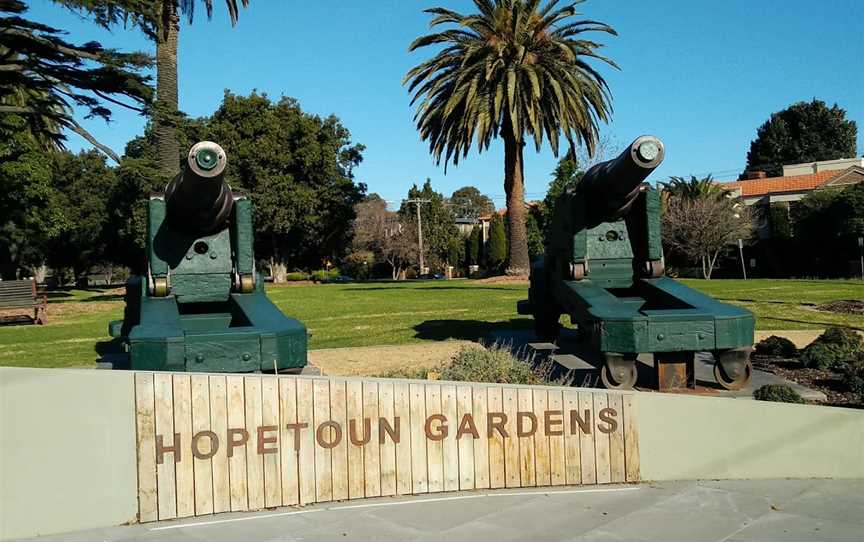 Hopetoun Gardens, Elsternwick, VIC