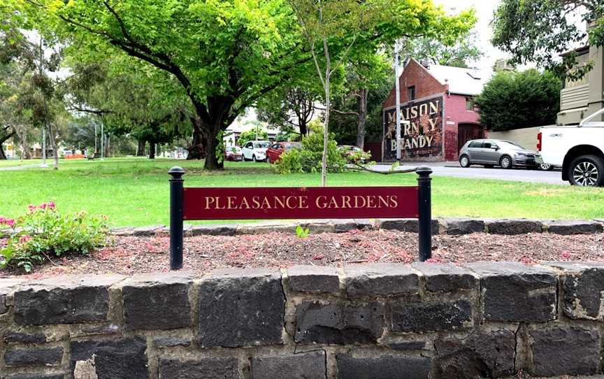 Pleasance Gardens, North Melbourne, VIC