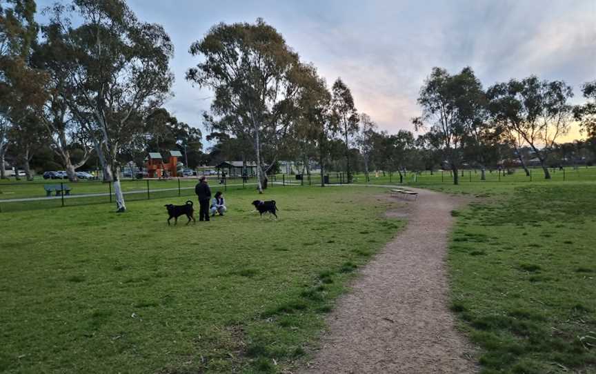 Gunns Road Reserve, Endeavour Hills, VIC