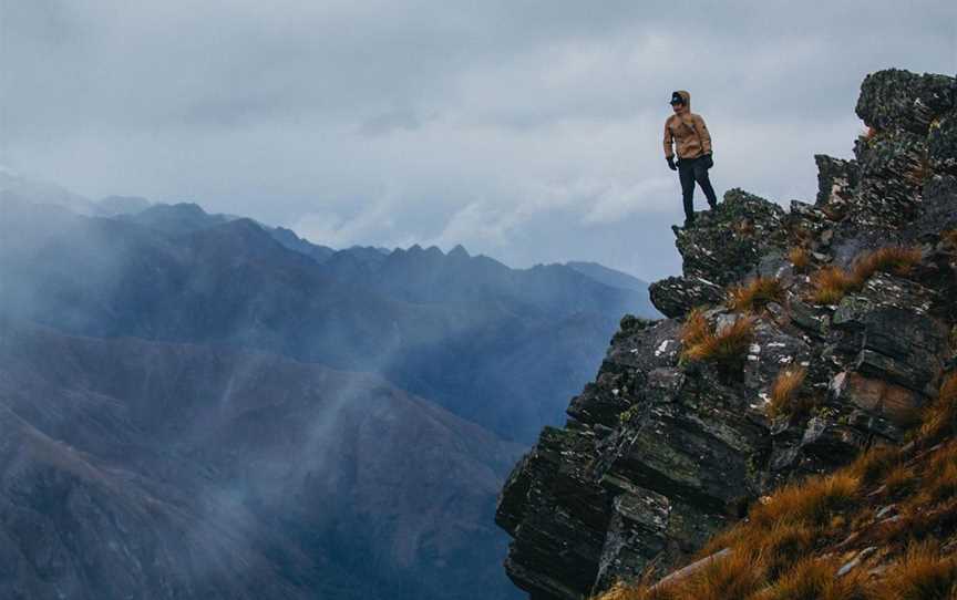 Isthmus Peak, Attractions in Wanaka