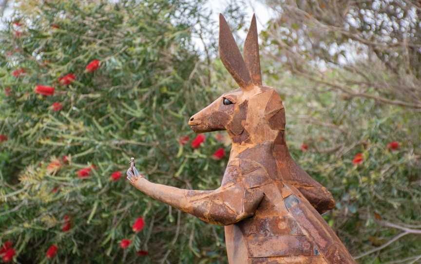 Kangaroo sculpture by Ian Michael, made from scrap metal steel. Commissioned by Handasyde's Strawberries