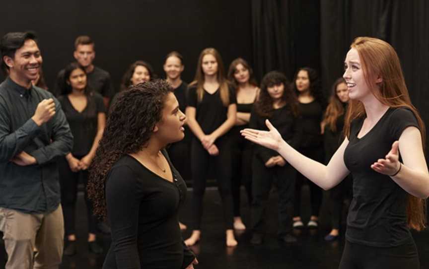 Introduction to Meisner Acting Technique, Social clubs in Western Springs