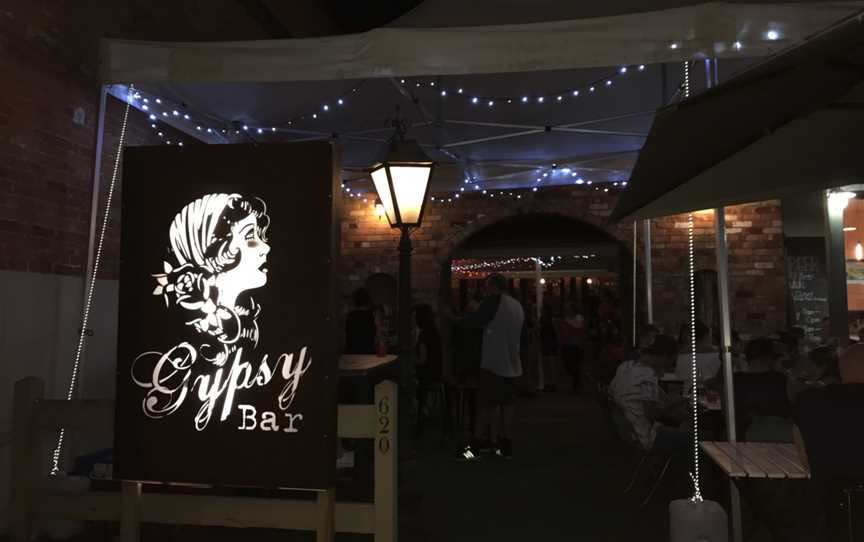 Gypsy Bar, Echuca, VIC