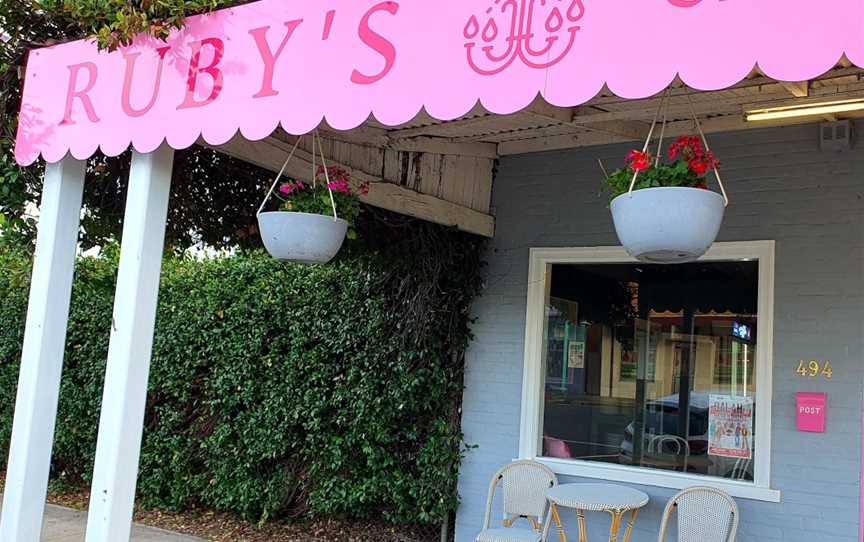 Ruby's Cafe and Gift Store, Tamworth, NSW