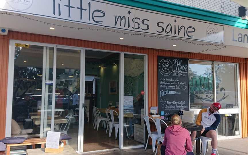 Little Miss Saine, Buddina, QLD