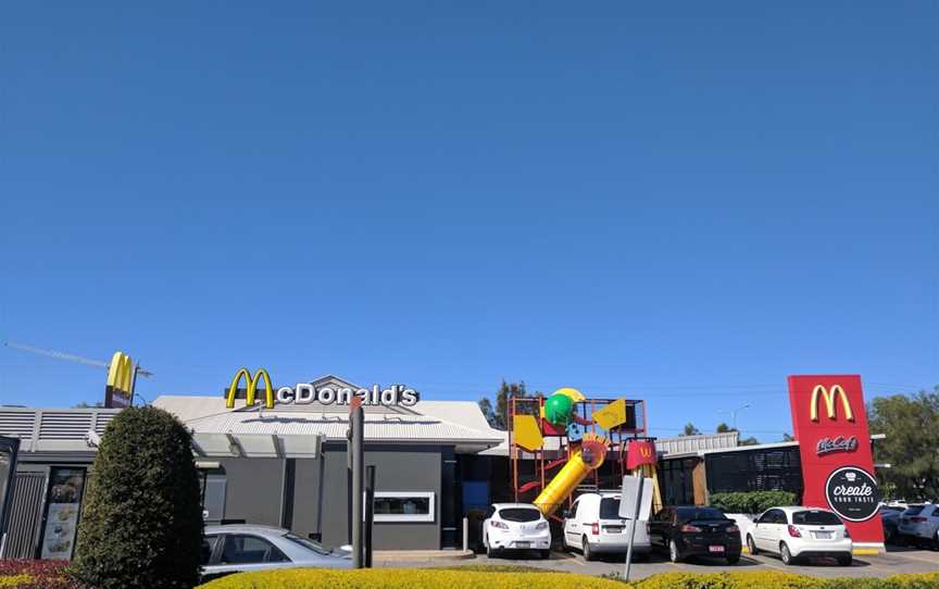 McDonald's Harbour Town, Biggera Waters, QLD