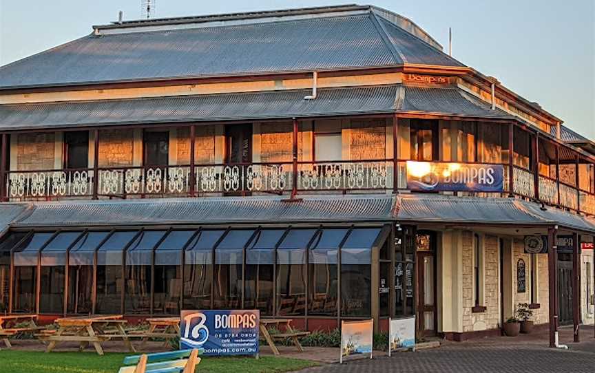 Bompas Restaurant & Accommodation, Beachport, SA