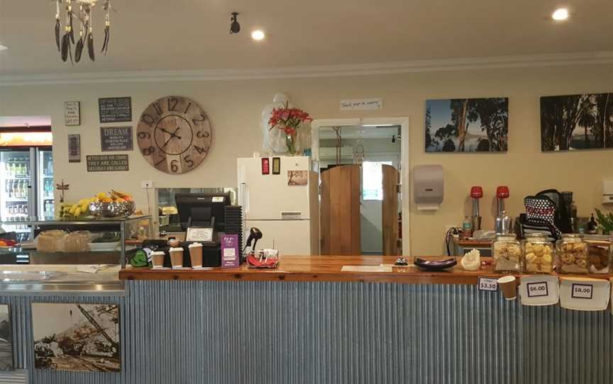 Lake Vue Cafe, Lake Hume Village, NSW