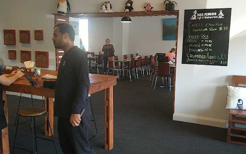 Mad Penguin Cafe, pizza, Bar & Restaurant, Millicent, SA