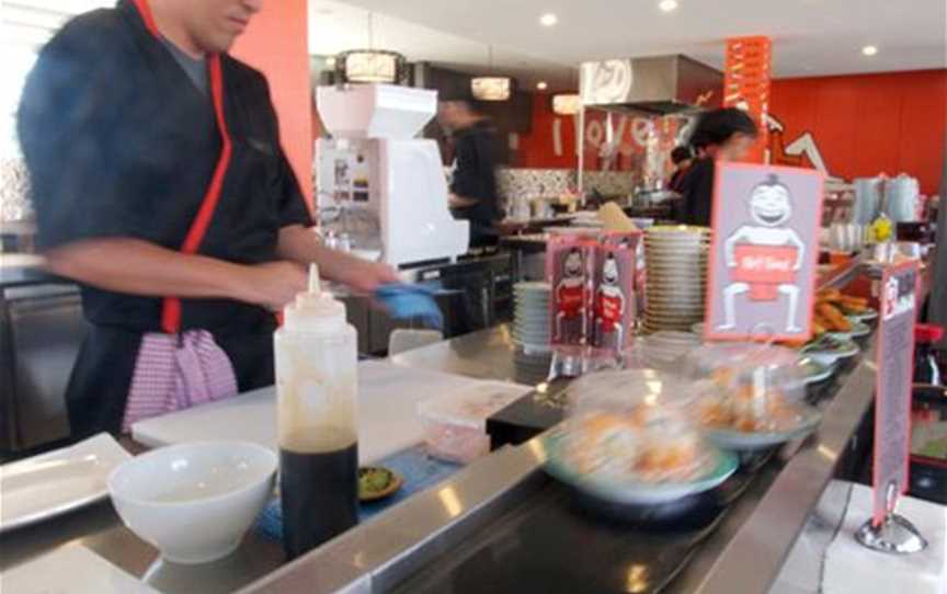 Sushi Wawa - open kitchen with Japanese chefs