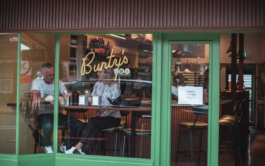 Bunty's, Milford, New Zealand