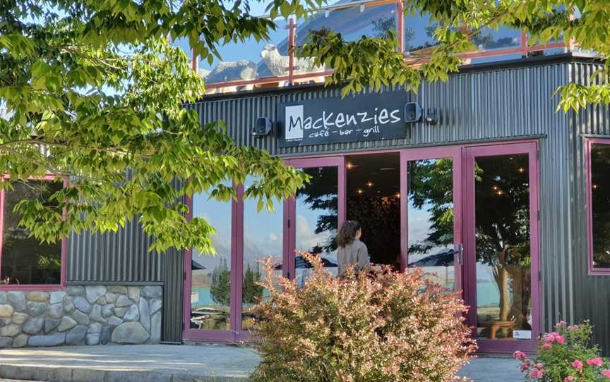 Mackenzies Cafe Bar & Grill, Lake Tekapo, New Zealand