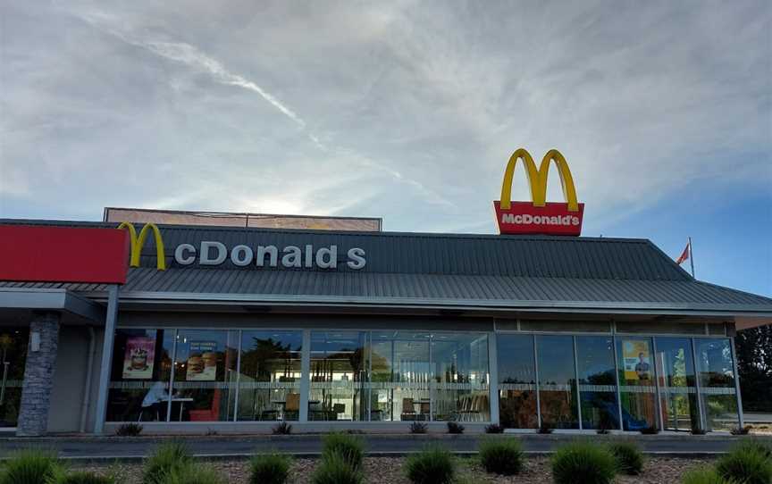McDonald's Bombay, Bombay, New Zealand