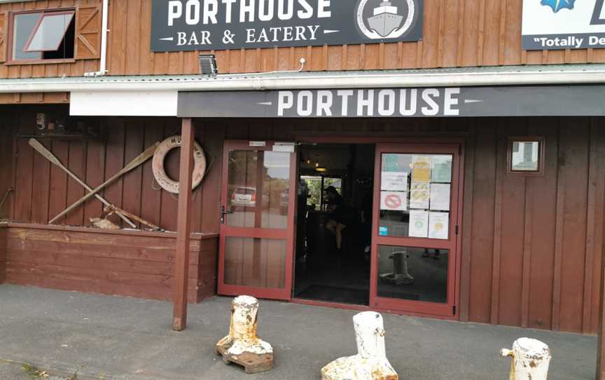 Porthouse Bar and Eatery, Ruakaka, New Zealand