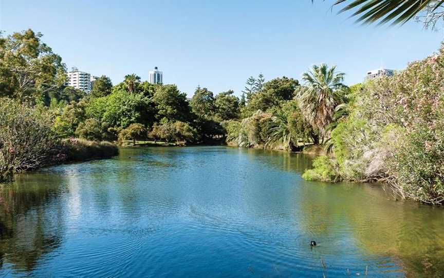 John Oldham Park, Attractions in Perth