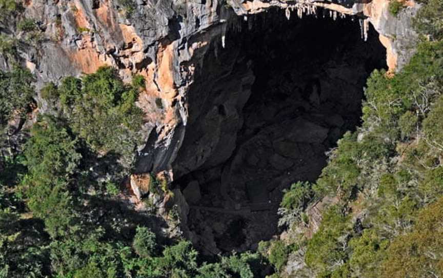 Carlotta Arch walking track, Jenolan, NSW