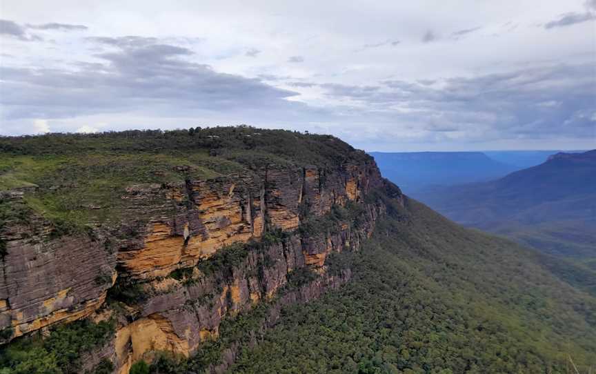 Gordon Falls lookout and picnic area, Blue Mountains National Park, NSW