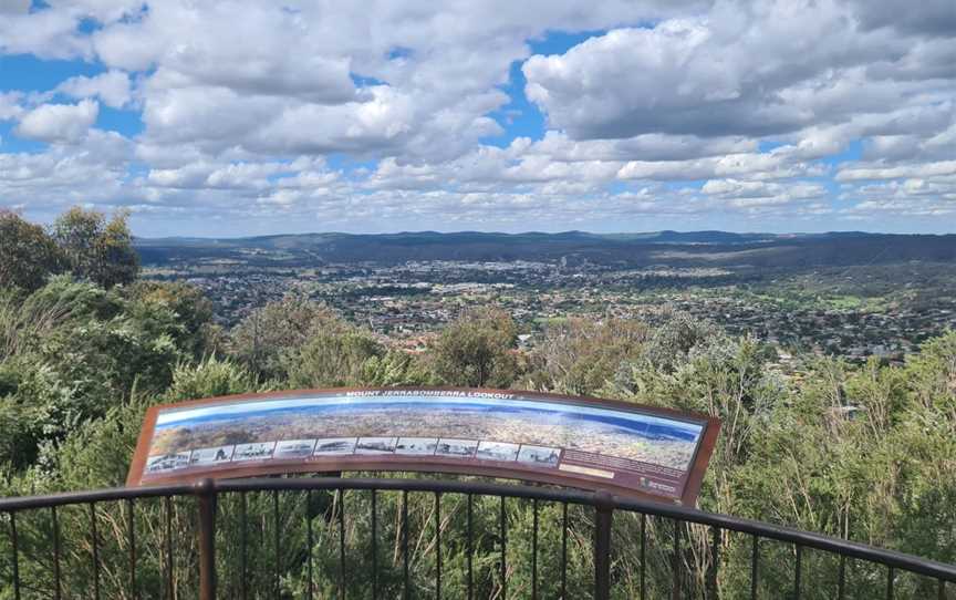 Mount Jerrabomberra Lookout and Walking Track, Jerrabomberra, NSW