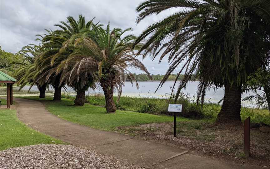 Noosa Botanic Gardens, Lake Macdonald, QLD