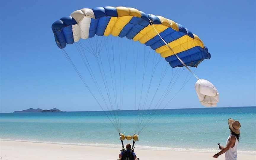 Skydive Whitehaven Beach, Flametree, QLD