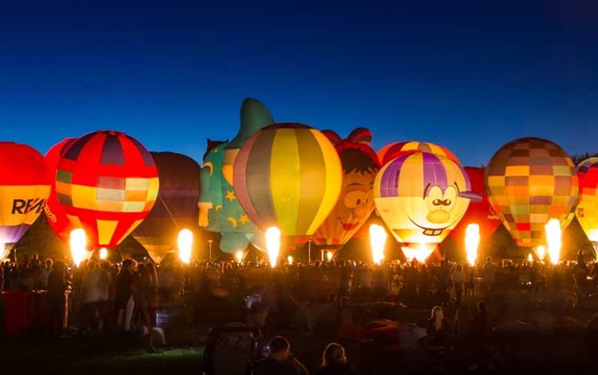 Balloons over Waikato, Hamilton Lake, New Zealand