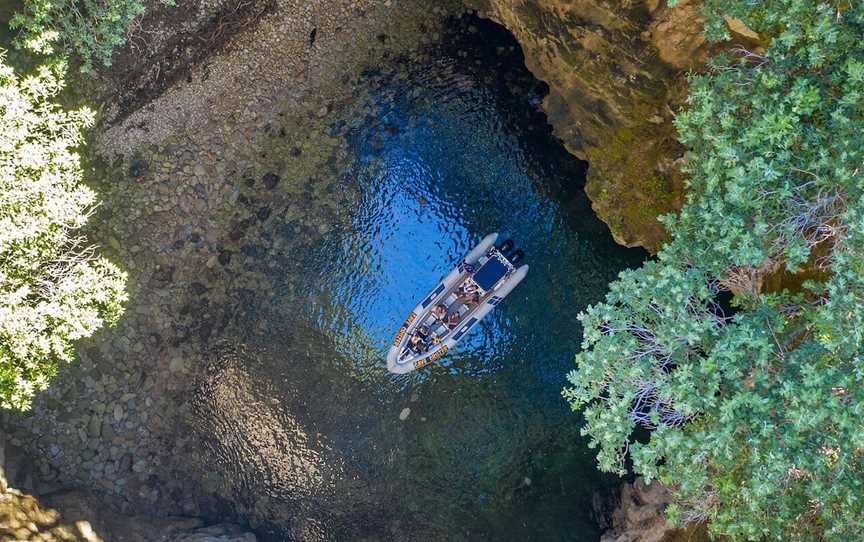 Cave Cruzer Boat Tours, Whitianga, New Zealand