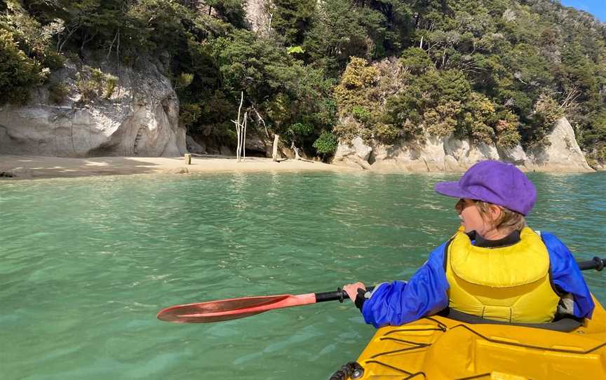 Kahu Kayaks Abel Tasman, Elaine Bay, New Zealand