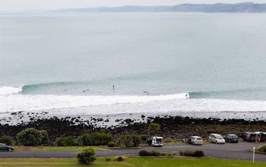 Manu Bay Wave Surf ? ?, Ruapuke, New Zealand