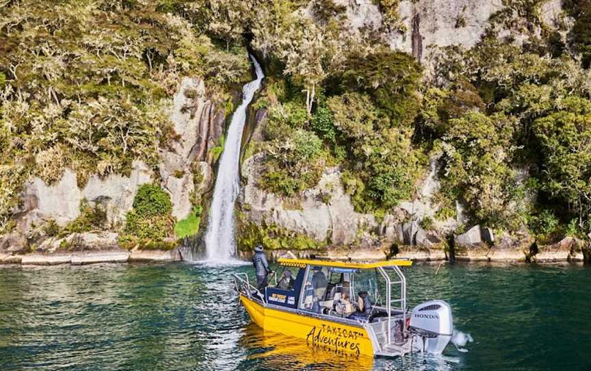Taxicat Adventures - Explore Lake Taupo, Kinloch, New Zealand