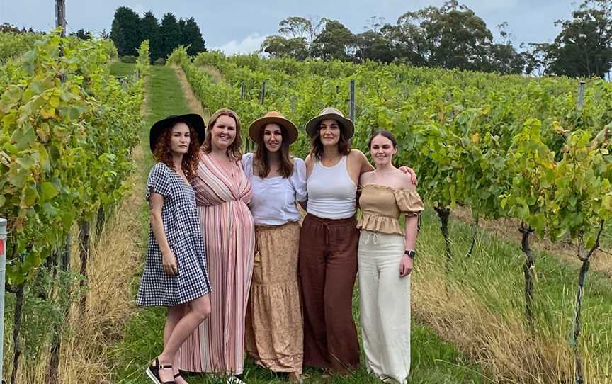 Spring Time in The Southern Highlands -  a great time to taste some wines and explore beautiful countryside -  Vino Rosso Tours, Southern Highlands Wine Tours.