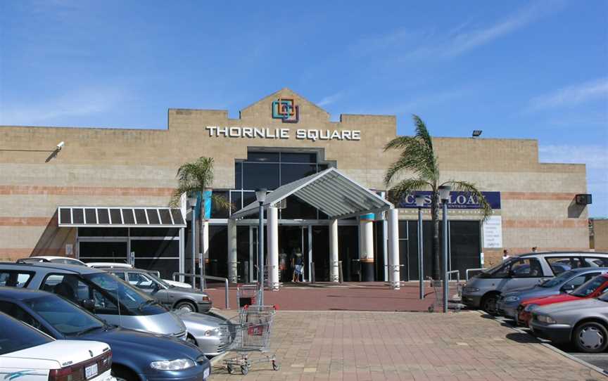 Thornlie Square 07 SMC.jpg