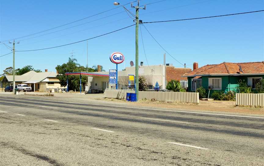 Great Eastern Highway, Hines Hill, 2014(2).JPG