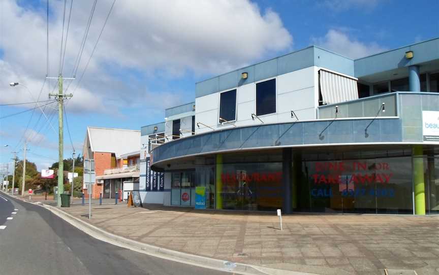 Riverside Intersection, Tasmania.jpg