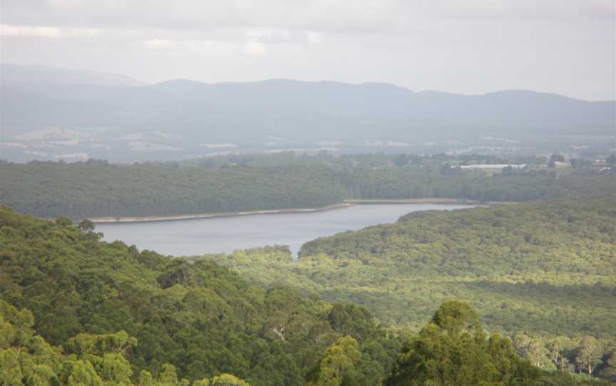 Silvan Reservoir from Kalorama.JPG