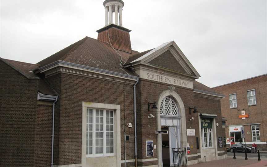 18.02.12 Bromley North Station(6898779907)