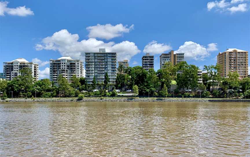 Auchenflower seen from the river, Brisbane, Feb 2020.jpg
