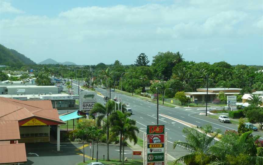 View from hotel window. Sheridan St, Cairns. - panoramio (1).jpg