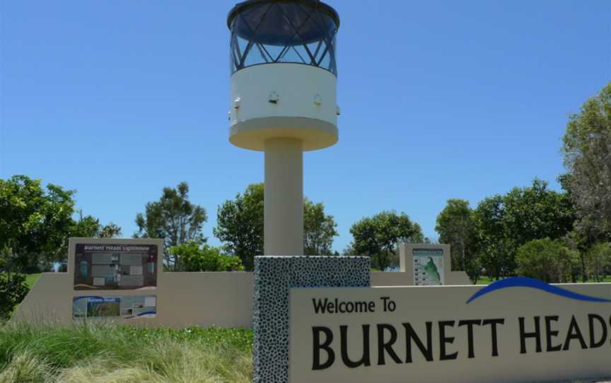 Welcome to Burnett Heads.jpg