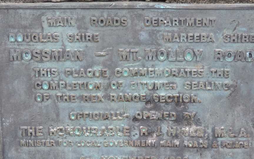 Monumentcommemoratingthe1982sealingofthe Rex Rangesectionofthe Mossman Mount Molloy Road C201601