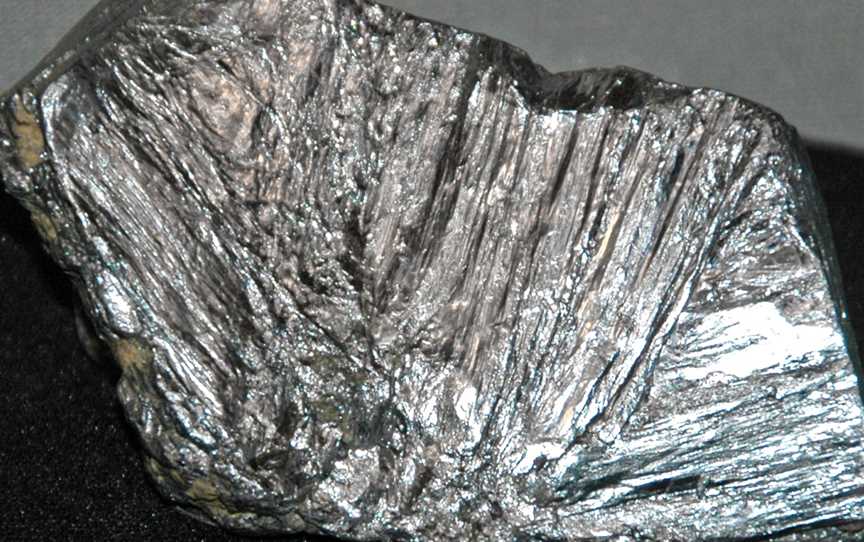 Molybdenite( Wolfram Camp CDinbulah CQueensland CAustralia)(19057113310)